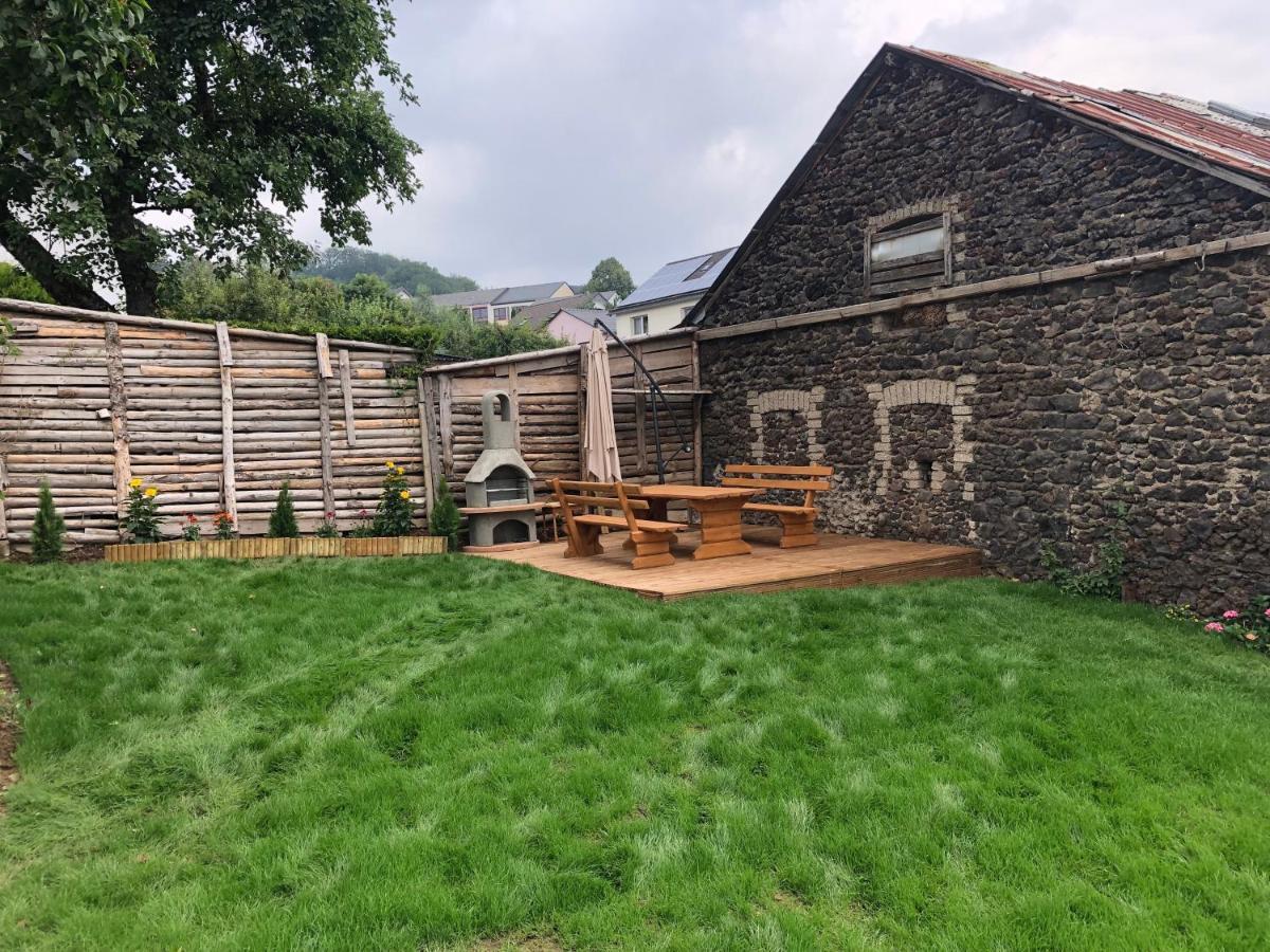 Stilvolles Eifelhaus Am Nuerburgring Mit Eigenem Garten Boos Ngoại thất bức ảnh